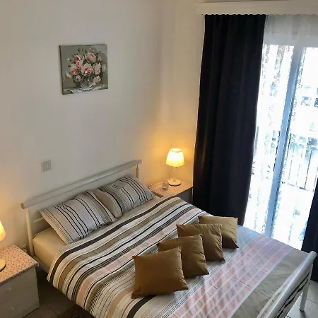 Lighthouse Apartament *