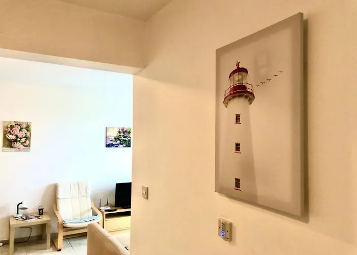 Lighthouse Apartment *